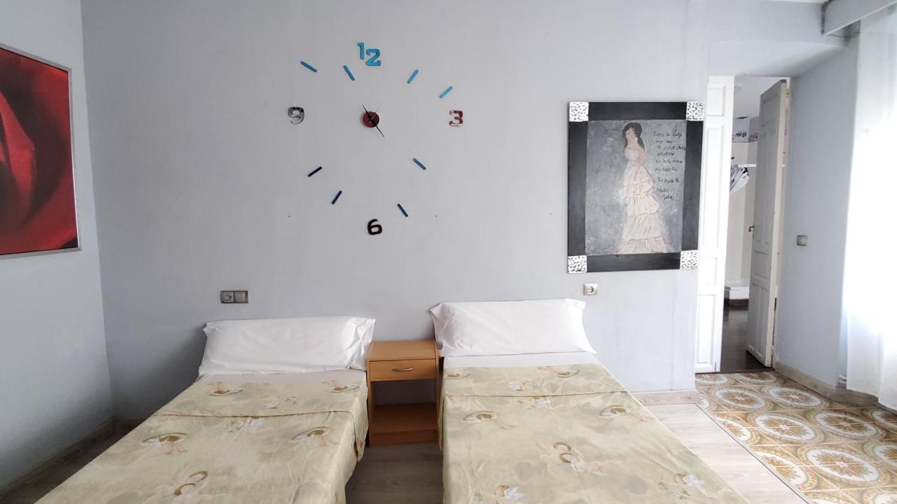 Hostal Martes Caceres Plaza Mayor - Tercer Piso Sin Ascensor Bagian luar foto